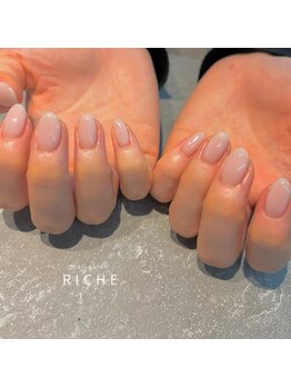 リッシュ(RICHE)/乳白色シアーワンカラーネイル