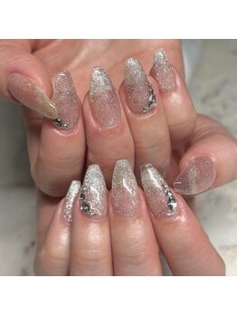 リノネイル(Lino Nail)/キラキラマグネットネイル