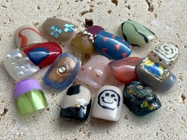 個性派ネイルサンプル