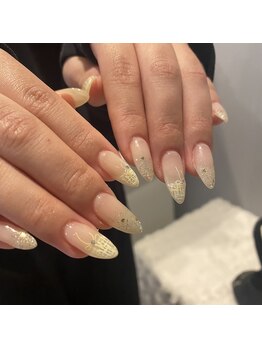 クレオネイルズ(Cleo Nails)/イエローネイル