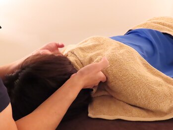 整体マハロ/肩凝り、鎖骨周りのリンパ流し！