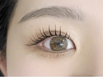 リリ 山口小郡店(ReRe)の写真/【話題の＆healthy取扱店】エクステ×パーマの最先端技術で華やかな目元に♪ブラウンカラーエクステも豊富