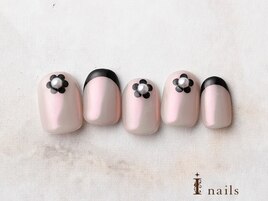 韓国風フレンチミラーネイル