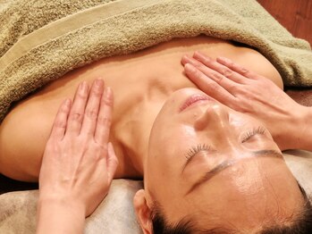 サロンドカモン(salon de 華門)/