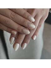 ムーイ 外苑前(mooi.)/perl aurora