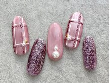 ターラ(Tara)/ガーリーネイル