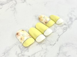 手書きフラワーネイル