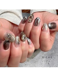 大人オンブレフレンチネイル