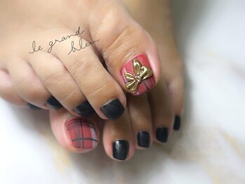 赤チェックにリボン