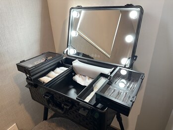 アイシス(AIsis)/ドレッサー