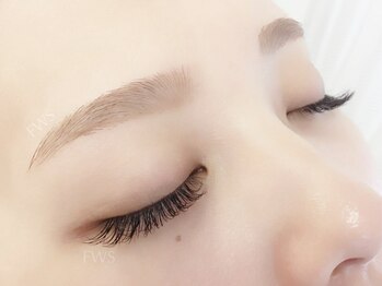 FWSまつげエクステ アンド 美眉スタイリング 阪急西宮salonの写真/顔の印象を8割占めるという眉。好印象の“褒められ美眉”を叶えたい方に是非★毎日のメイクも時短可能♪