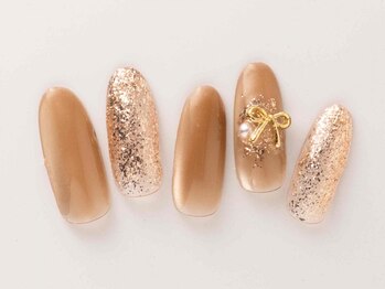 スウィート(Sweet)の写真/【定額×時短◎】白を基調とした上質空間でスピーディーに理想の指先へ★自爪に優しいパラジェル変更OK♪