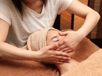 オリエンタル ソワン(Oriental Soin)/フェイシャルリンパマッサージ。