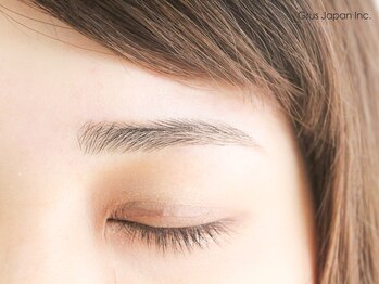 geNe 'n GRUS(ジーン アンド グルス)/美眉スタイリング