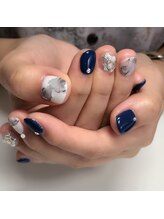 アイラッシュアンドネイル ブルーミン(Bloomin)/ネイビーネイルアート