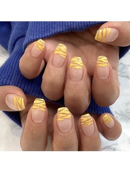 グリーディ(greedy)/ゼブラ柄ネイル