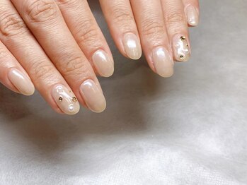 アイリス(IRIS)/ベージュ ×パールパウダー