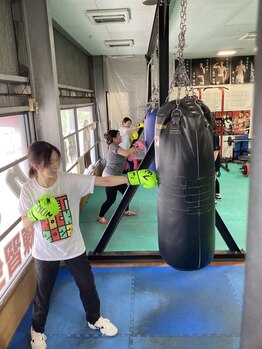 スタジオソル(Studio Sol)/サンドバッグで有酸素運動!