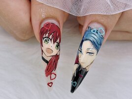 痛ネイル