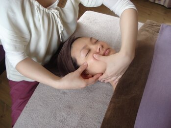 ファシオ－ル 福山ニューキャッスルホテル店/【3】リフトマッサージ