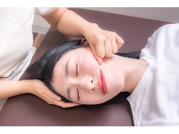 小顔整体研究所 KSラボ 梅田店/コルギ/エステ/リラク/美容整体