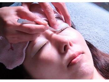 エナ(ENA)/施術風景