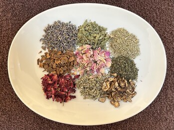 ポルテ ボヌール(Porter Bonheur)/おかま直伝よもぎ蒸し