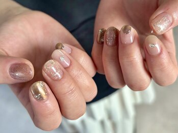 ピョル(PYOL.)/大阪肥後橋|キラキラベージュ