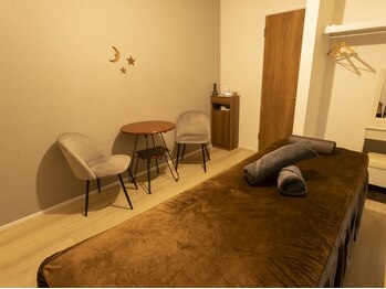 アプス(Apus)の写真/【完全個室の隠れ家サロン】全身漢方アロマエステ 60分¥12,000→¥7,500