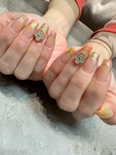 エム(em)/カラー、オーロラネイル