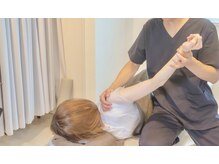 ウェルメディカル 豊中駅前整体院/つらい肩こりにお悩みの方に