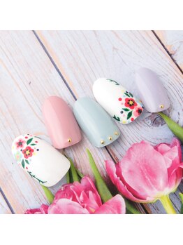 ラ カゼッタ(La casetta)/手描きフラワーネイル