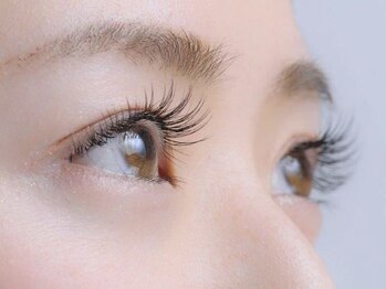 プリマアイラッシュ センター北店(PRIMA eyelash)の写真/【新規オフ込★最軽量フラットラッシュ100本¥5300】ぱっちりだけどナチュラルがいい。そんな希望もお任せ◎