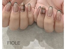 フィオル(FIOLE)/マグネットチェックネイル