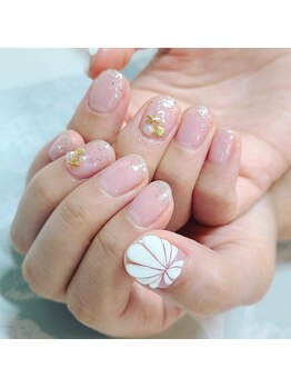 ネイルアンドまつげエクステ専門サロン スリー(THREE)/貝殻デザイン