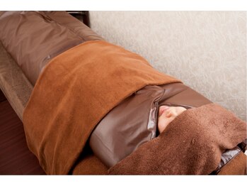 アロマフラワー神楽坂(Aroma Flower)/発汗痩身エステ