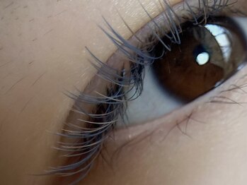 ヌエ(NUE)の写真/<透明感×抜け感>豊富なカラーバリエーションからお好きなcolorを選択！黒では出せない柔らかい印象に★