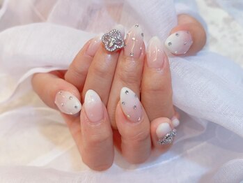 ネイルサロン デコール(NAIL SALON Decor)/お花ビジューグラデネイル