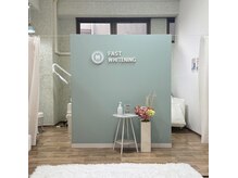 ファストホワイトニング くずは店(FAST WHITENING)/