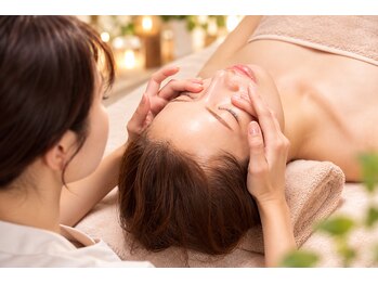 ブプラ 松戸店(BUPURA)の写真/頭蓋骨から整えて、理想の小顔美人へ☆