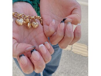 アトリエ ルー ネイルメゾン(atelier RU nail maison)/French