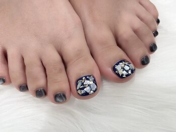 リンダ(Linda)/フット ライトコース