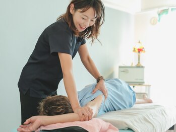 ハリ リリー カニエの写真/すべての頑張る女性へ《凄腕女神》が導く極上のひと時♪今までにないカラダの底から軽くなる感覚を体験◎