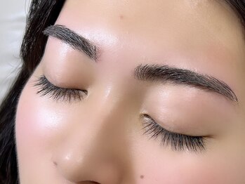 ソル ラッシュアンドブロウ(SOL lash&blow)の写真/韓国風束感仕上がり/パリジェンヌ風の立ち上がりに満足度◎話題の韓ドルパ-マでまつ毛&眉毛Waxで好印象顔♪