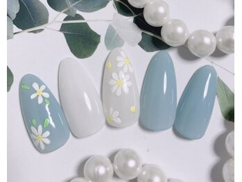 キラキラネイル 川口 南鳩ヶ谷店の写真/【☆OPEN記念☆定額Seasonアート¥5900～】季節感満載な定額デザイン★大人上品ネイルもお任せあれ♪