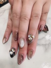 ネイル サロンアンドスクール リッシュ(Nail Salon&School riche)/ビジューネイル