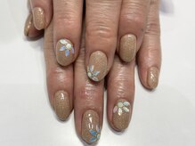 クォーターリゾートネイル(QUARTER RESORT nail)/ベージュリーフフラワーネイル☆