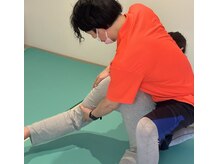 ナチュラルボディ(NATURAL BODY)の雰囲気（筋肉が正しく使えているか確認しながらトレーニングを行います！）