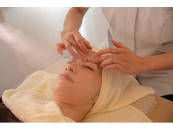 ブレア 元町/フェイシャルマッサージ