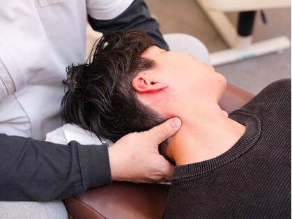 痛みの改善なら！のぎのもり接骨院【全身の関節の痛み/腰痛/頭痛/首肩/肘】の写真